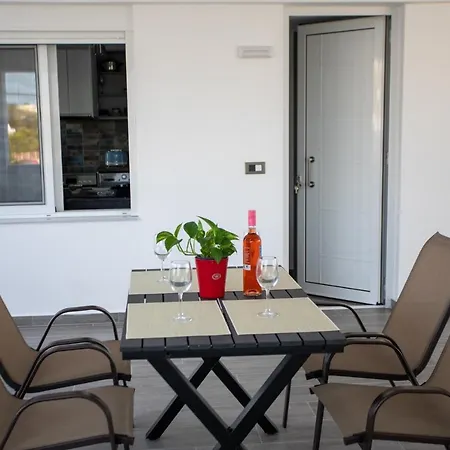 On The Breeze 1 Apartament *